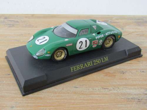 Collectable Metal die cast scale model, Ferrari Collection 1:43 with manual, #5 - 250 Le Mans
