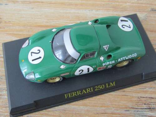 Collectable Metal die cast scale model, Ferrari Collection 1:43 with manual, #5 - 250 Le Mans