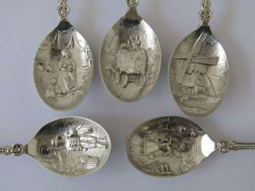 Vintage silverplated Holland spoons, 5 in the lot, 11cm, excellent condition