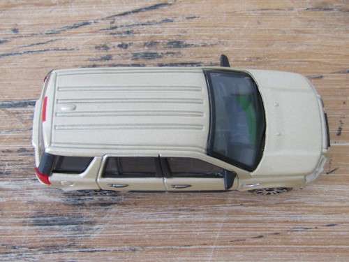 Collectable metal die cast model, Bburago Landrover Freelander, mint in box