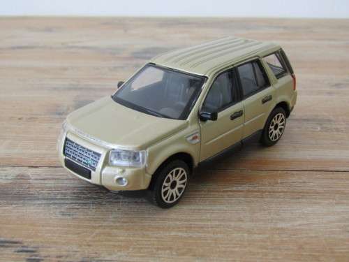 Collectable metal die cast model, Bburago Landrover Freelander, mint in box