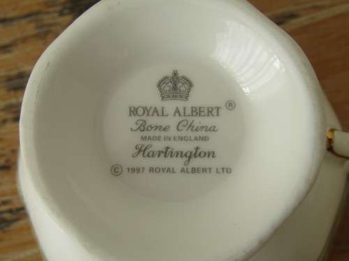 Royal Albert Hartington tea Trio, vintage 1997, excellent condition