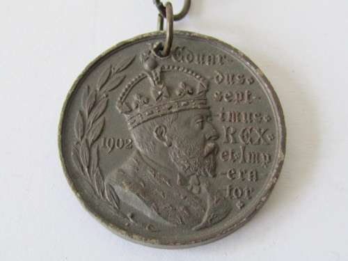 1902 Coronation Medallion, 3.8cm - rare