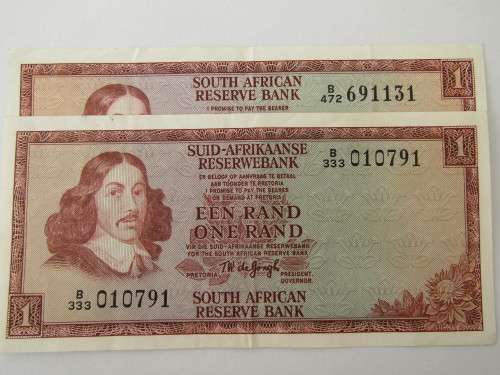 Lot of 2 South African R1 bank notes, TW de Jongh, B series. Near mint, many others available
