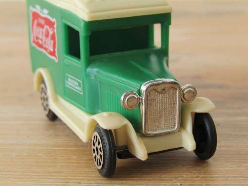 Collectable vintage Tome Coca Cola scale model truck, Spanish, excellent condition, others available
