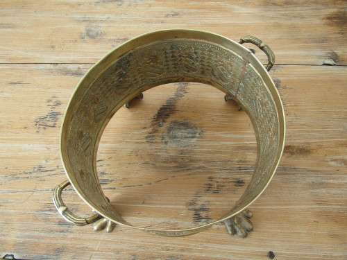 Vintage solid brass footed pot Holder, large 22cm diameter x 14cm high, excellent condition
