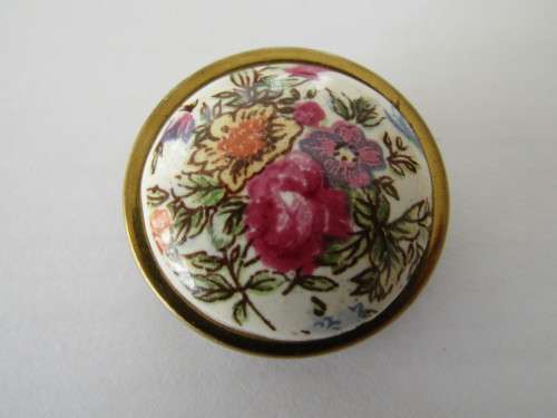 Lot of two small vintage round brass and enamel Pill Boxes with Liners, 3cm and 3.5cm