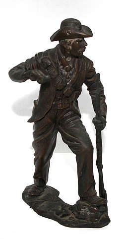 Original rare Phil Minnaar bronze statue of a Boer war Verkenner / Scout, signed and numbered, 32cm