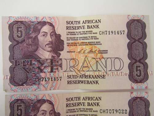 Lot of 3 South African R5 bank notes, CL Stals