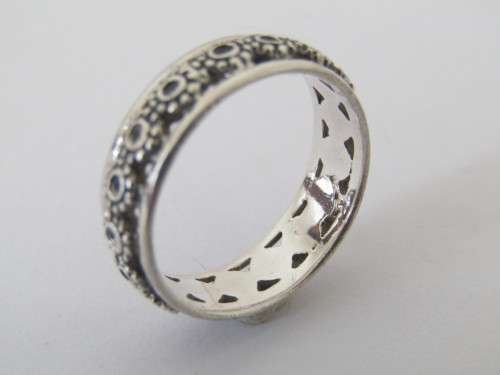 Vintage 925 solid silver Ring, 3.7 grams - many other similar available from Port no.5