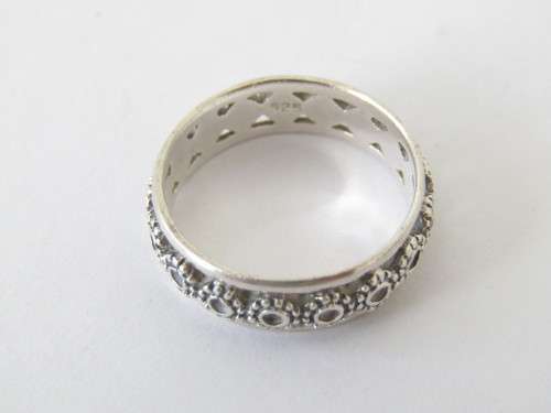 Vintage 925 solid silver Ring, 3.7 grams - many other similar available from Port no.5