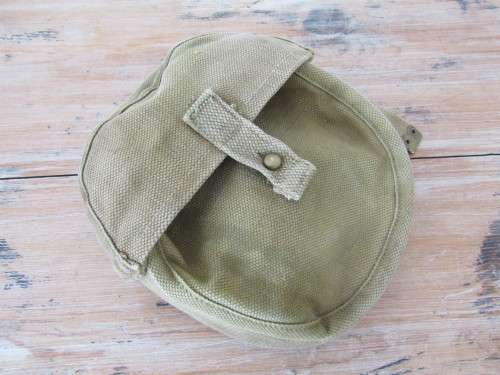 WW2 Military webbing pouch, possibly for water bottle, excellent condition