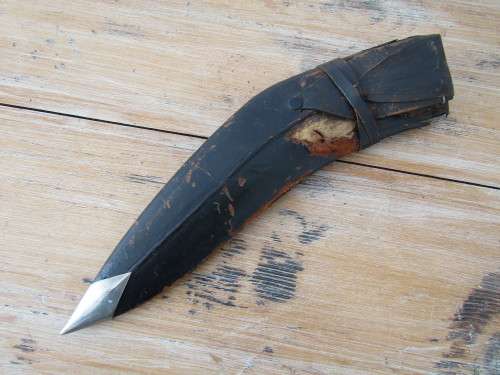 Antique Nepalese Kukri Dagger with Bone Handle, brass Lion motif, Scabbard and knife Sharpners, 40cm