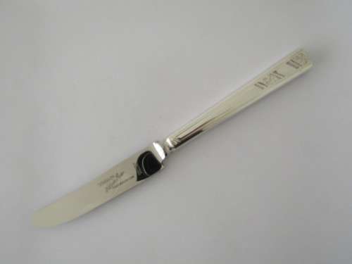 Boxed set of 6 Viners silverplated Knives "Silver Rose", Sheffield England, 21.5cm