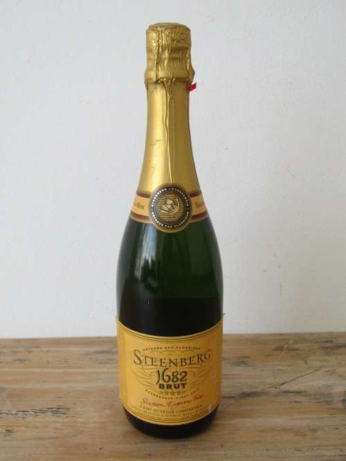 Vintage MCC Sparkling Wine, Steenberg 1682 Brut, 750ml, 12.5%, excellent condition