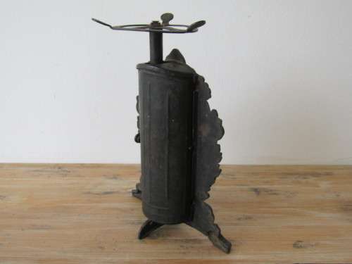 Vintage ornate metal Household Scale no.49, British made, 20Lb, 27.5cm tall, working