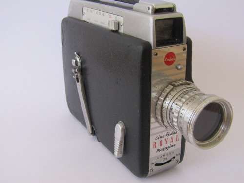 Vintage Cine Kodak Royal Magazine 16mm Magazine Camera in original box, working