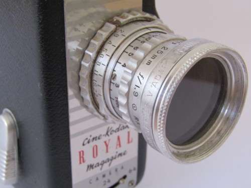 Vintage Cine Kodak Royal Magazine 16mm Magazine Camera in original box, working