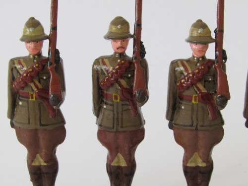 Vintage boxed set of 6 "Natal Police 1905" lead toy soldiers figures, 6cm