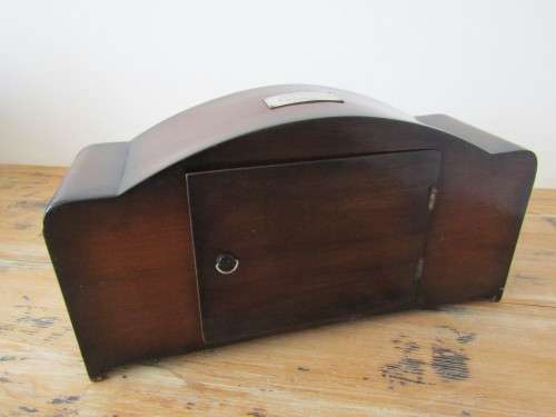 Vintage 1946 Art Deco Enfield mahogany veneered Mantle Clock with pendulum and plaque, 40cm, working