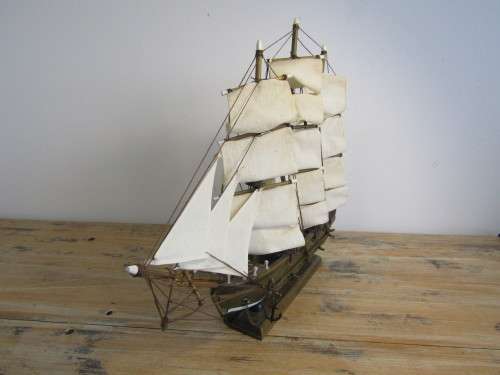 Vintage model Sail Ship in excellent condition, 42cm x 35cm *No reserve auction Now on at Port no.5*