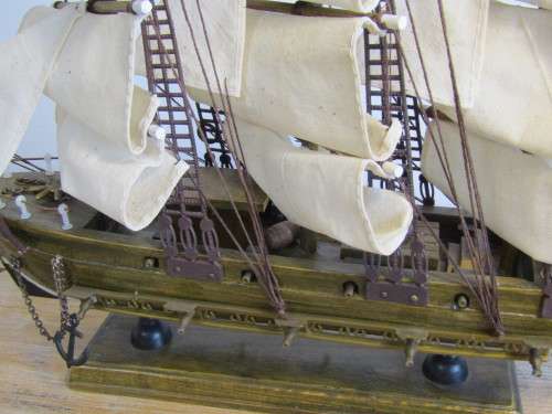 Vintage model Sail Ship in excellent condition, 42cm x 35cm *No reserve auction Now on at Port no.5*