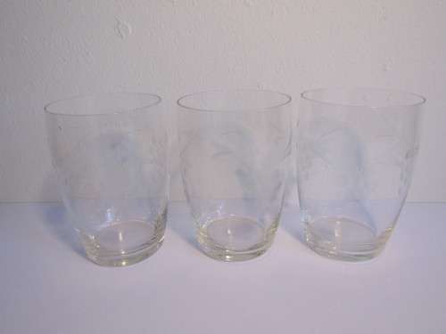 Vintage lot of 10 mixed collection Crystal drinking Glasses, most with Grape pattern, excellent cond