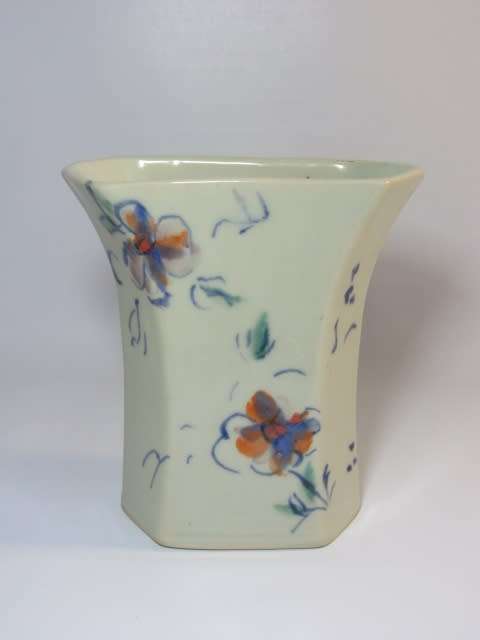Vintage Esra Bosch Earthenware hand painted Vase with flower decoration, 20cm tall, excellent cond.
