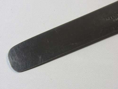 Vintage boxed set of 12 Alex Fraser & Co. Sheffield Butter Knives with faux bone Handles, 22.5cm