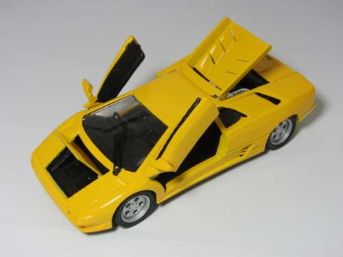 Vintage collectable die cast scale model, Welly Lamborghini Diablo in Box, 1:24, mint