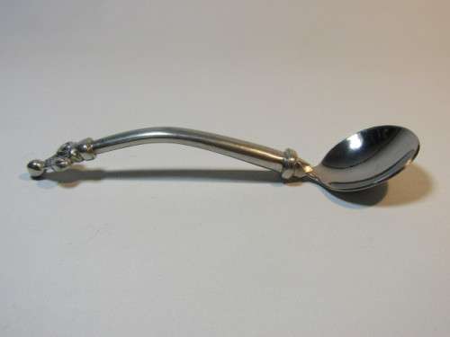 Vintage original Carol Boyes Sugar Spoon in excellent condition, 10cm long