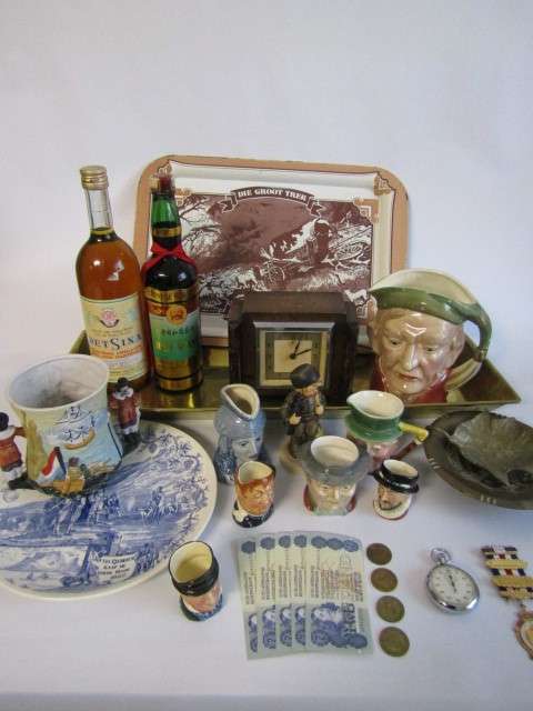 Nintage original electrical wooden Temco Desk / Mantel Clock Eng in excellent condition, 17cm x 14cm