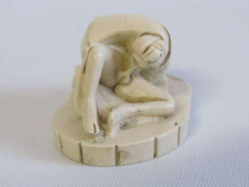 Lot of 4 hand carved vintage Japanese Erotic Netsuke Figurines, 7cm x 4cm, Adults Only