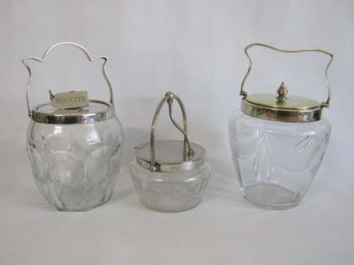 Antique Cut Glass Biscuit Barrel with silverplated Fittings and "Biscuits" label (EPNS), 14.5cm