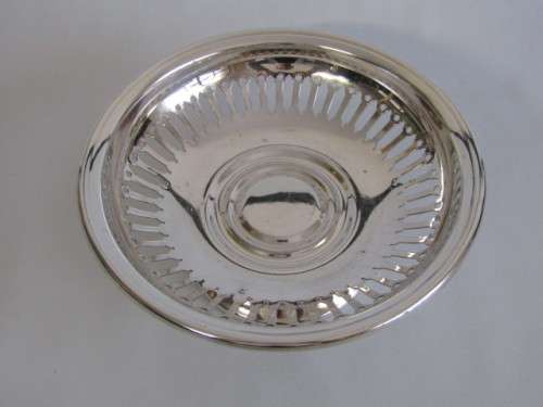 Vintage Gebruder Hepp 18/10 Hotelsilber Silverplated Pedestal Bowl, 23cm diameter