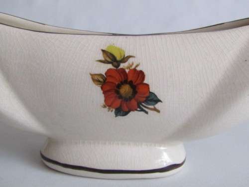 Vintage original Majolica porcelain Boat shaped Vase in excellent condition, 31cm wide (value R450+)