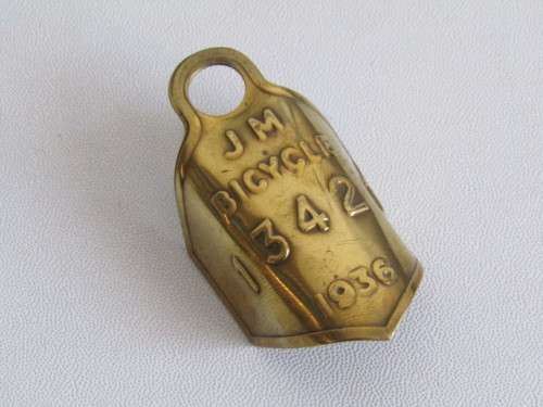 Lot of 3 collectable items; 1899 Star Safety Razor Tin,Brass mathematical set and a 1936 Bicycle Tag