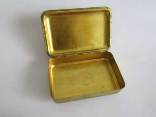 Lot of 2 original Tins; 1914 Christmas brass tin and 1941 Kersfees / Christmas Tin, bid for both