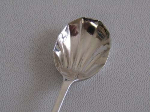 Vintage boxed set of 6 silverplated Coffee Bean Spoons, England, 10cm, excellent condition
