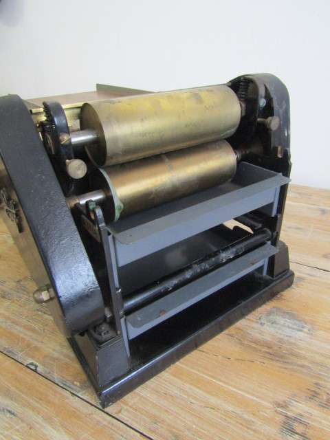 Original vintage John M Campbell Swift Rotary electric Gluer Machine, excellent and working, 25Kg