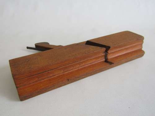 Antique wooden Moulding Plane with original Blade, W Chapman, 24cm blade 2.5cm, excellent condition