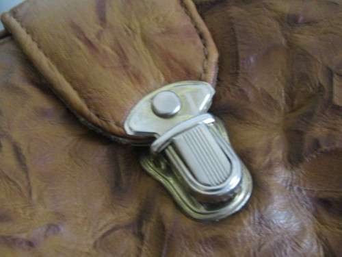 Vintage Brown Leather Handbag with shoulder strap and in unused condition, 20cm x 17cm