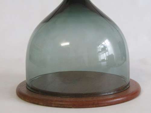 Vintage Wooden Cheese board with retro Smokey Green Glass Dome, 20cm diameter x 22cm high, excellent