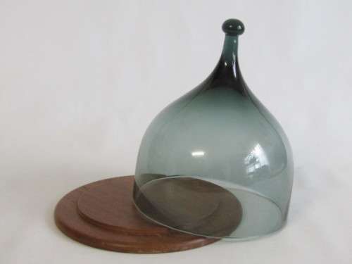 Vintage Wooden Cheese board with retro Smokey Green Glass Dome, 20cm diameter x 22cm high, excellent