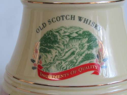 Original Christmas 1998 Bells Old Scotch Whiskey, 750ml, original Box, full and sealed