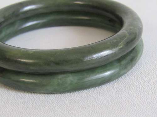 Vintage Pair of Natural Jade / Jadeite Bangles, 8cm diameter, excellent condition, 2 in the lot