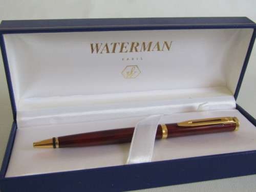 Original Waterman Ballpoint Pen in red and gold plated, original Case, excellent and working, 13.5cm