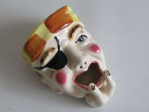 Lot of 2 original vintage ceramic Character Ashtrays in excellent  condition, Dog and Pirate
