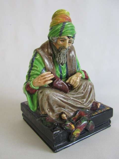 Vintage original Royal Doulton Figurine "The Gobbler" HN1706, excellent condition, large 21cm tall