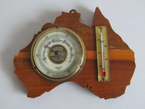 Vintage original Becon 900 Barometer and Thermometer mounted on wooden base, W. Germany, working